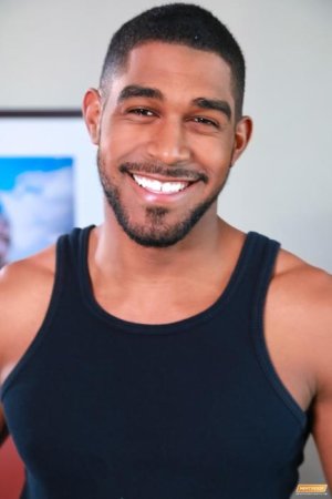NextDoorEbony-Damian-Brooks-XL-005.jpg