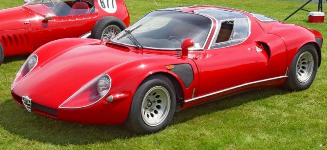 Alfa-Romeo-Tipo-33-Stradale-Later-Single-Headlight-Model.jpg