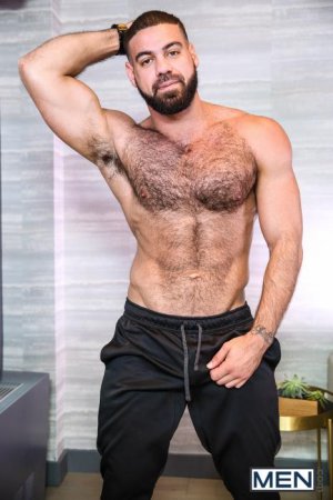 Ricky Larkin-men.com1.jpg