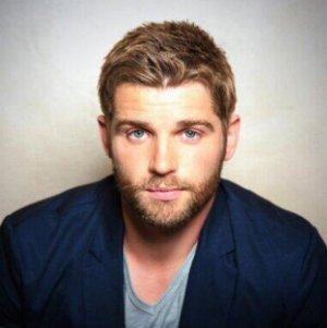 Mike Vogel.jpg