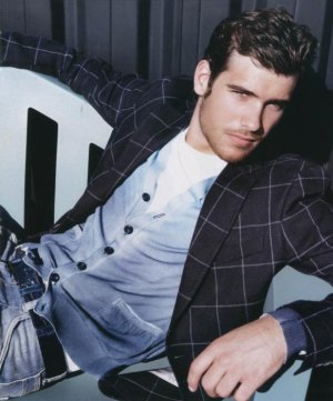 Enric post-34874-1316887695.jpg