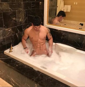 Hotfer bathtub 1.JPG