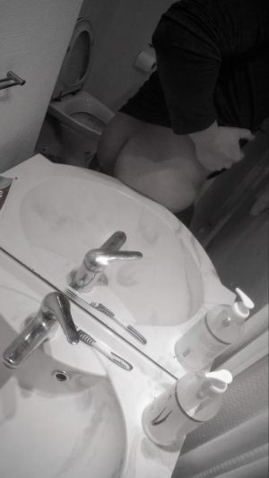 WP_20161231_02_43_40_Selfie (1).jpg