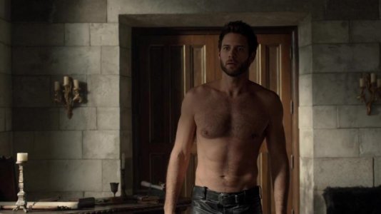 Steve Lund as Luc in Reign.jpg