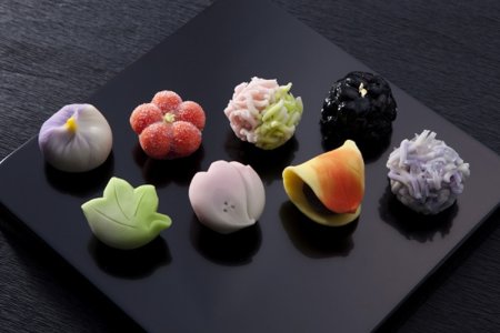 wagashi-japan.jpg