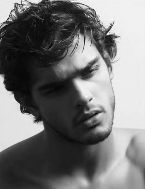 marlon_teixeira_new_client_mag_03.jpg