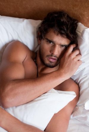 marlon_teixeira_quarto_de_hotel_02.jpg