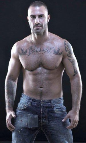 Aron Abikzer ARON+1.jpg