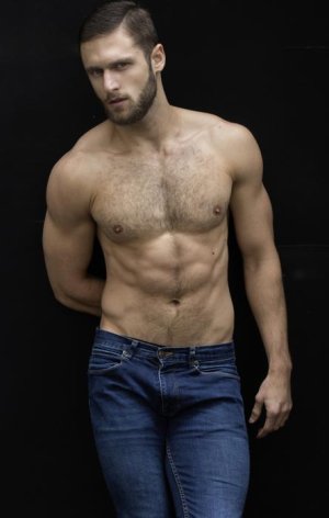 Teodor Nonov yWq99mm.jpg