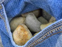 rocks in pocket.png rocks in pocket.png