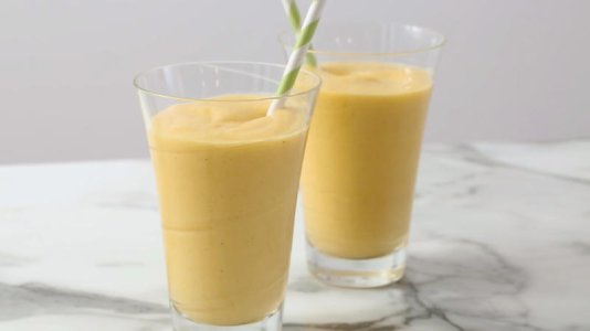 eh0326_-_mango_and_yogurt_smoothie_thumb.jpg