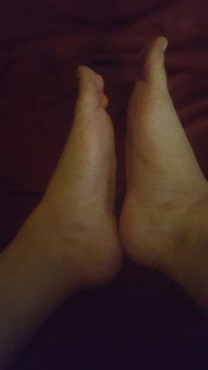 feet2-1.jpg