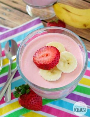 strawberry-banana-mousse-dessert.jpg