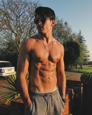 Elliot Clements-Hill 30084312.jpg