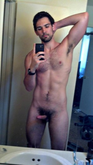 hot-dude-hairy-penis.jpg