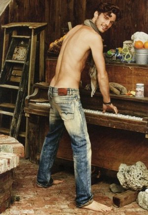 f7872f283ed1715afa7290eefd567a1b--young-men-denim-jeans.jpg
