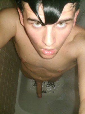 nude-shower-boy-10.jpg