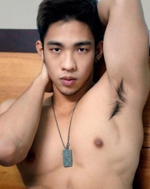 bccbea4eeec3e88d29be0d259dd8901e--asian-guys-asian-men.jpg