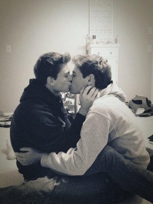 Men Kissing Men  (7).jpg