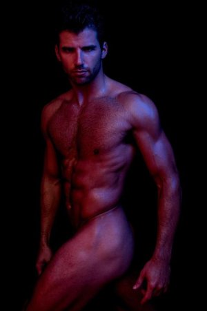 Taylor Phillips by Fritz Yap 4.jpg