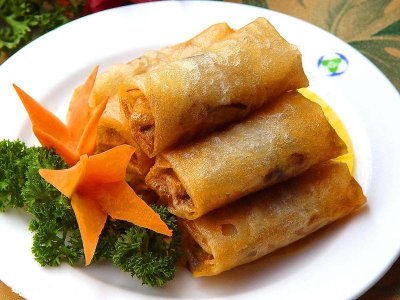 6. chinese-food-spring-rolls.jpg