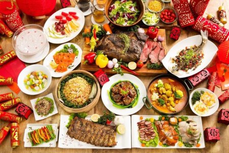 8 Lunar-New-Year-Buffet-Dinner.jpg
