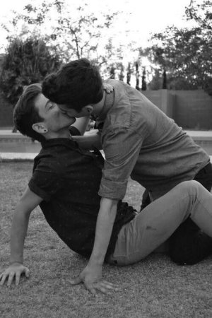 7f0b22f6eddcdc364735eeb70c20baa1--cute-gay-couples-teen-couples.jpg