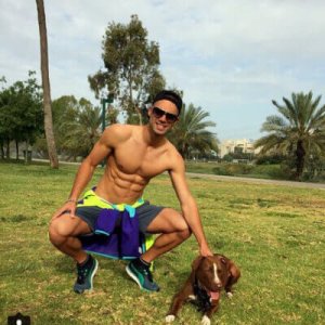 Hot-Dudes-with-Dogs-1-400x400.jpg