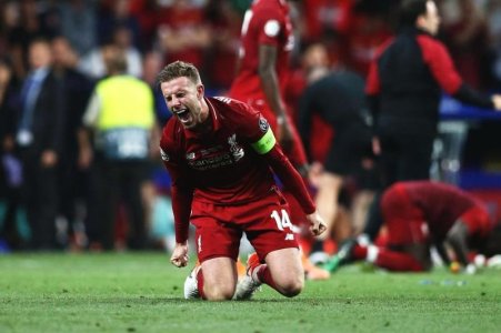 Jordan Henderson at the final whistle (17).jpg