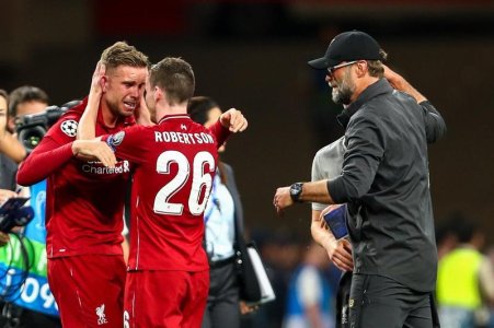 Jordan Henderson, Andy Robertson and Jurgen Klopp.jpg