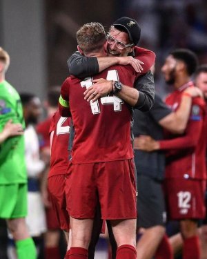 Jordan Henderson and Jurgen Klopp (1).jpg