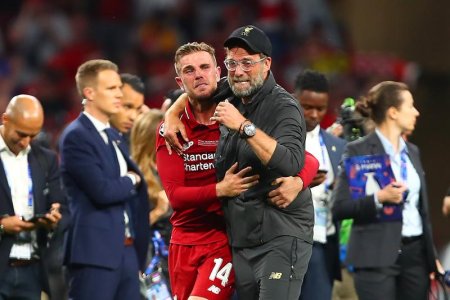 Jordan Henderson and Jurgen Klopp (5).jpg