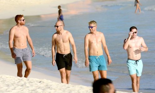 England-Cricket-Team-shirtless-barbados.jpg