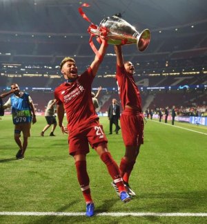 Alex Oxlade-Chamberlain and Rhian Brewster.jpg