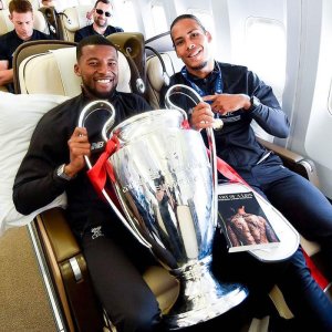 on the plane-Gini Wijnaldum and Virgil van Dijk.jpg