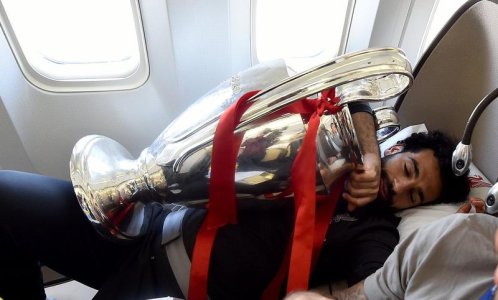 on the plane-Mo Salah (2).jpg