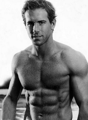Ryan Reynolds2.jpg