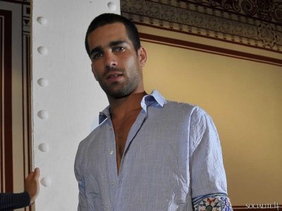 reuben-cortada-male-model-photos-06282010.jpg