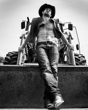 Matt Raimo CadyYUTUkAA-rv9.jpg