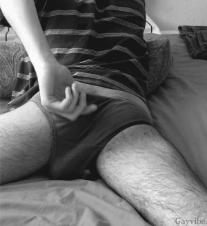 GIF-hairy-ass-pull-down-shorts-bw.gif