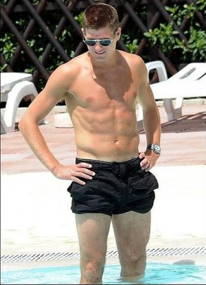 Steven-Gerrard-03.jpg Steven-Gerrard-03.jpg