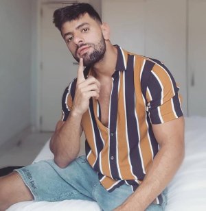 28150756 Ipanema Beach - Praia de Ipanema.jpg