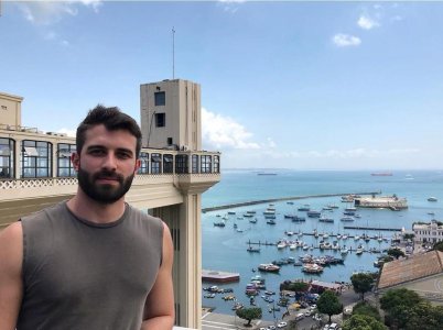 Azul da Bahia. Elevador Lacerda - Cidade Alta.jpg