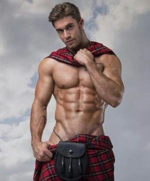 836876226c8d67b66dcc2846b988ce05--sexy-scottish-men-men-in-kilts.jpg