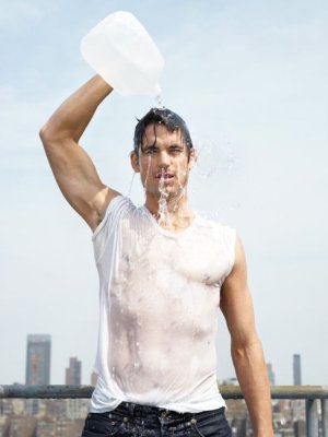 f81d59a43d8dab4982653e0729097427--wet-tshirt-contest-matt-bomer.jpg