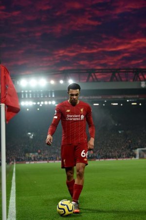 Trent Alexander-Arnold 6yc8hs766sb41.jpg