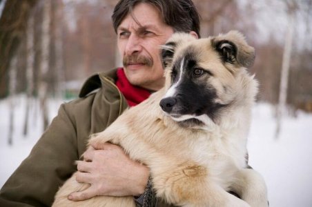 man-and-anatolian-shepherd-dog.jpg