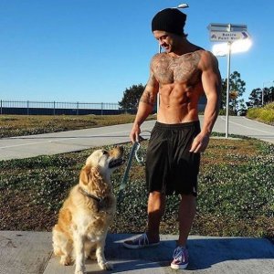 Hot-Dudes-With-Dogs-Instagram-Is-The-Ultimate-Internet-Eye-Candy-58d41fe710055-jpeg__605.jpg