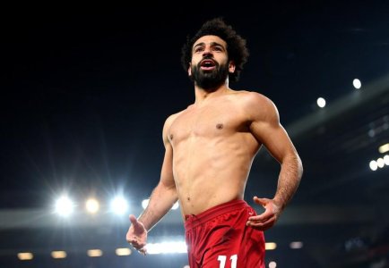 Mo Salah celebrating scoring EOqgaT1X4AEjb-j.jpg