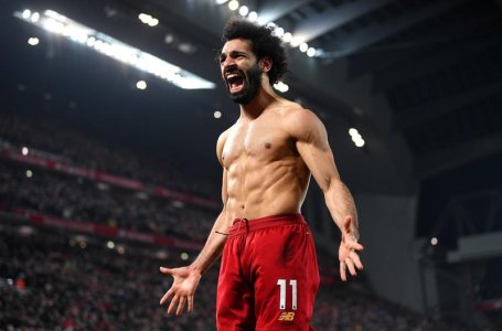 Mo Salah celebrating scoring EOqgaUOX0AEiWlW.jpg